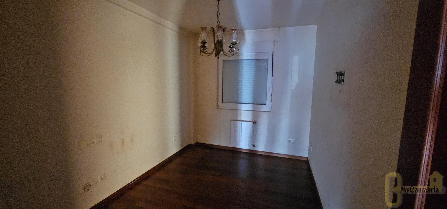 Venta de piso en Piélagos