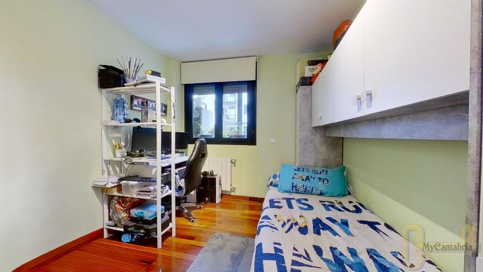 Venta de piso en El Astillero