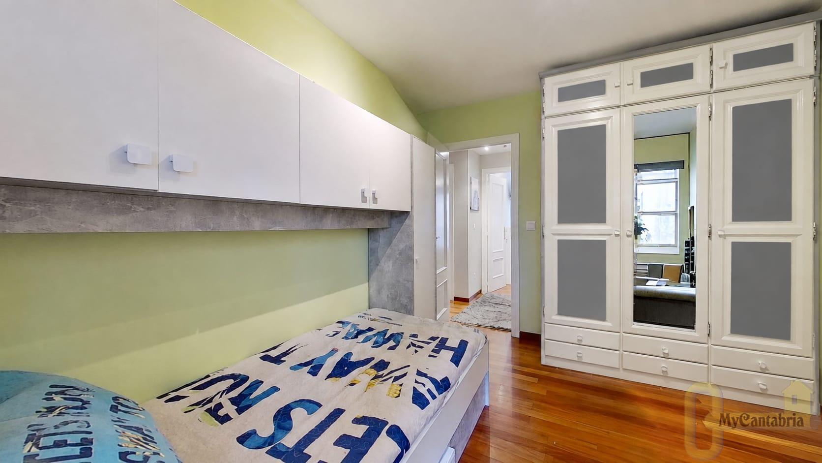 Venta de piso en El Astillero