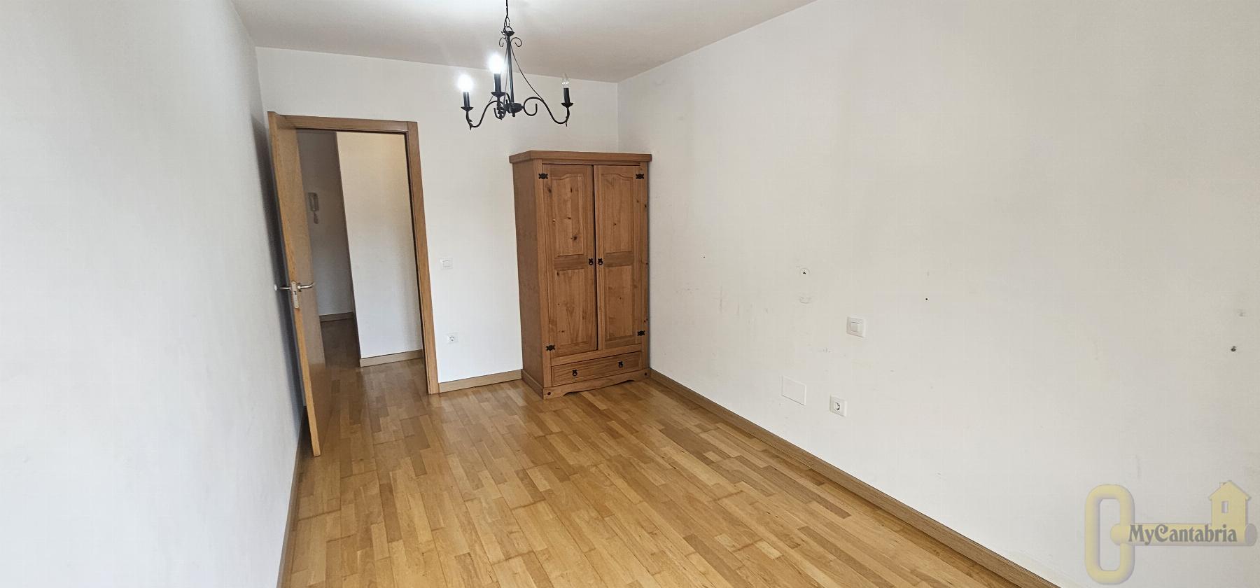 Venta de piso en Santa María de Cayón