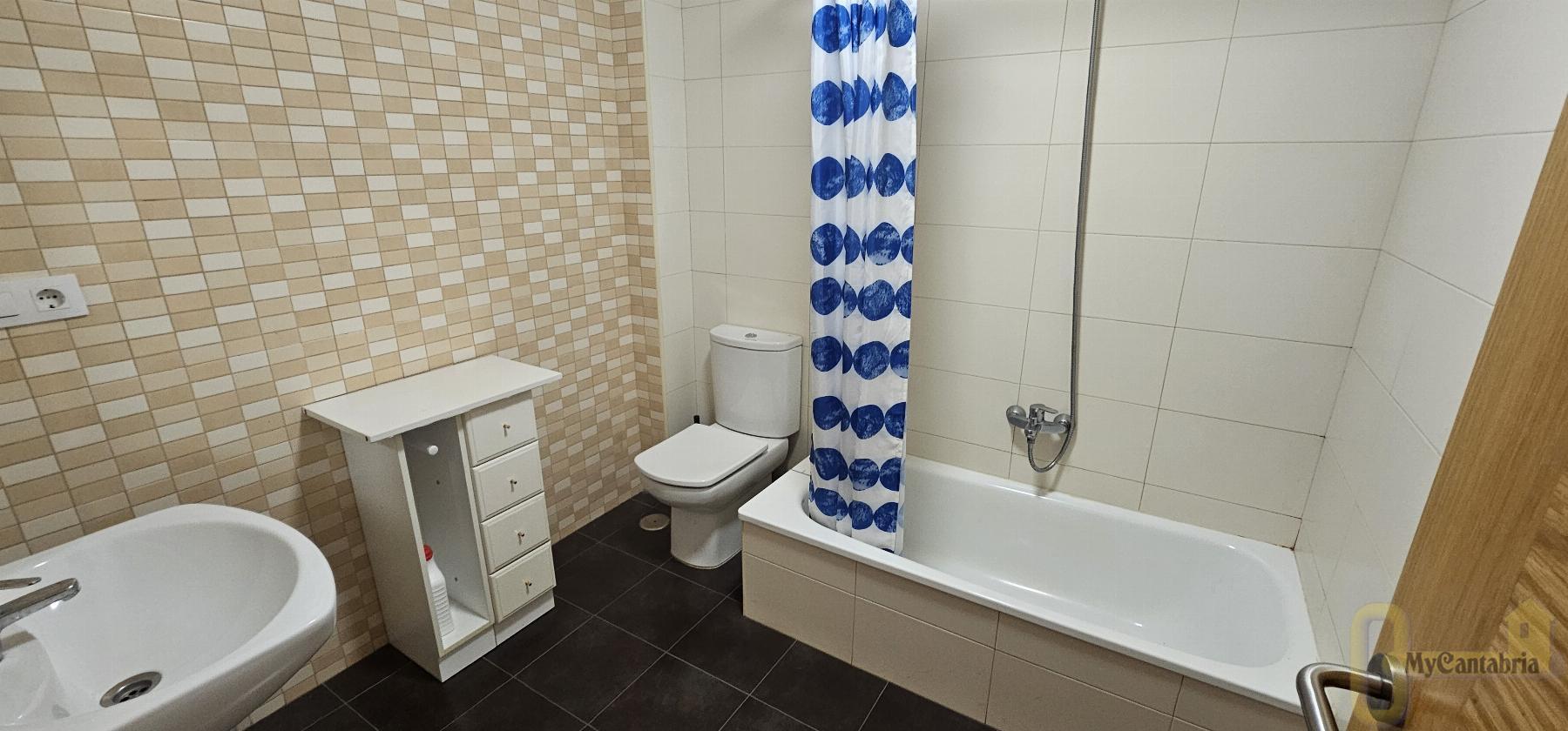 Venta de piso en Santa María de Cayón