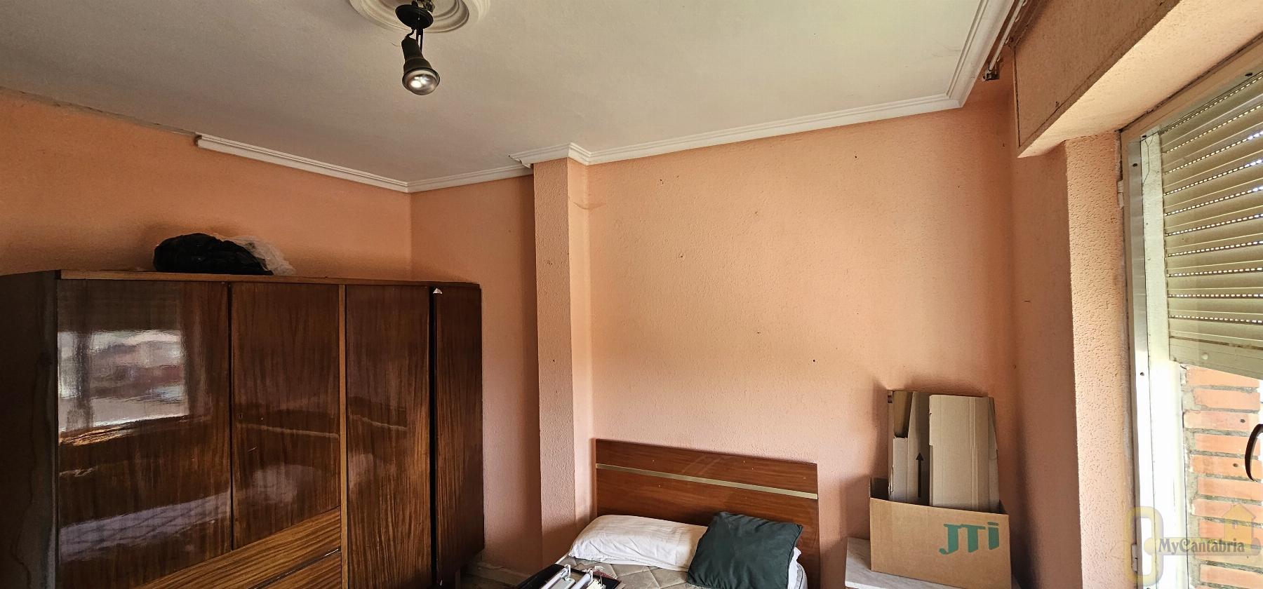 Venta de piso en Santa María de Cayón