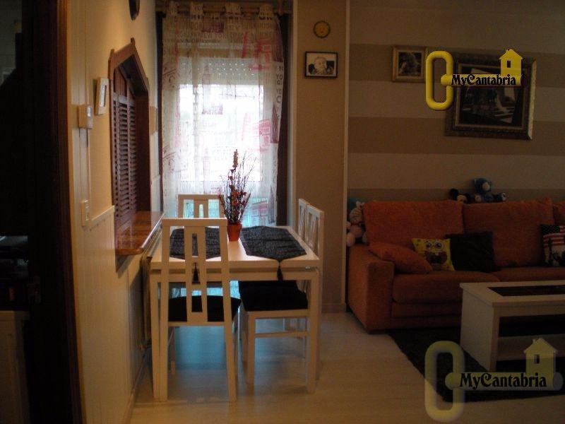 For sale of flat in Santa María de Cayón