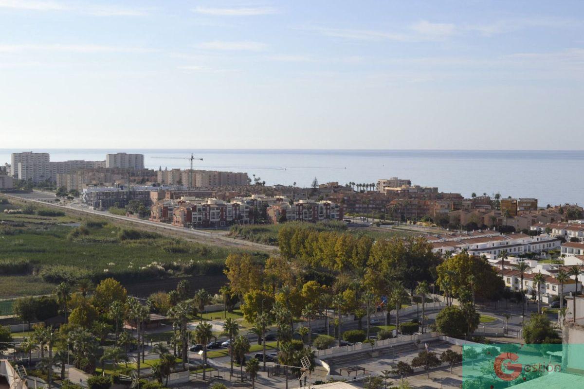 For sale of house in Salobreña