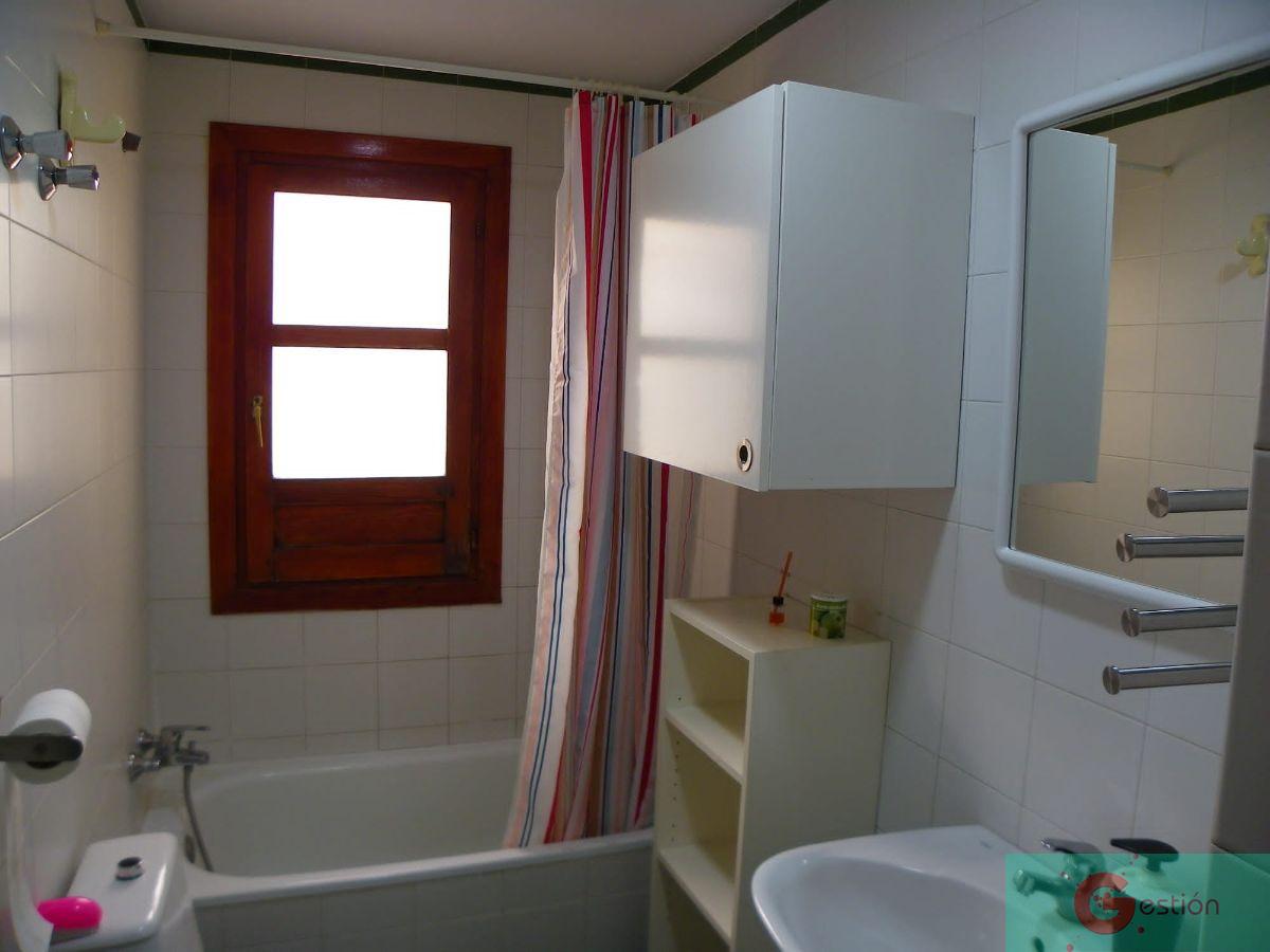 For sale of penthouse in Almuñécar