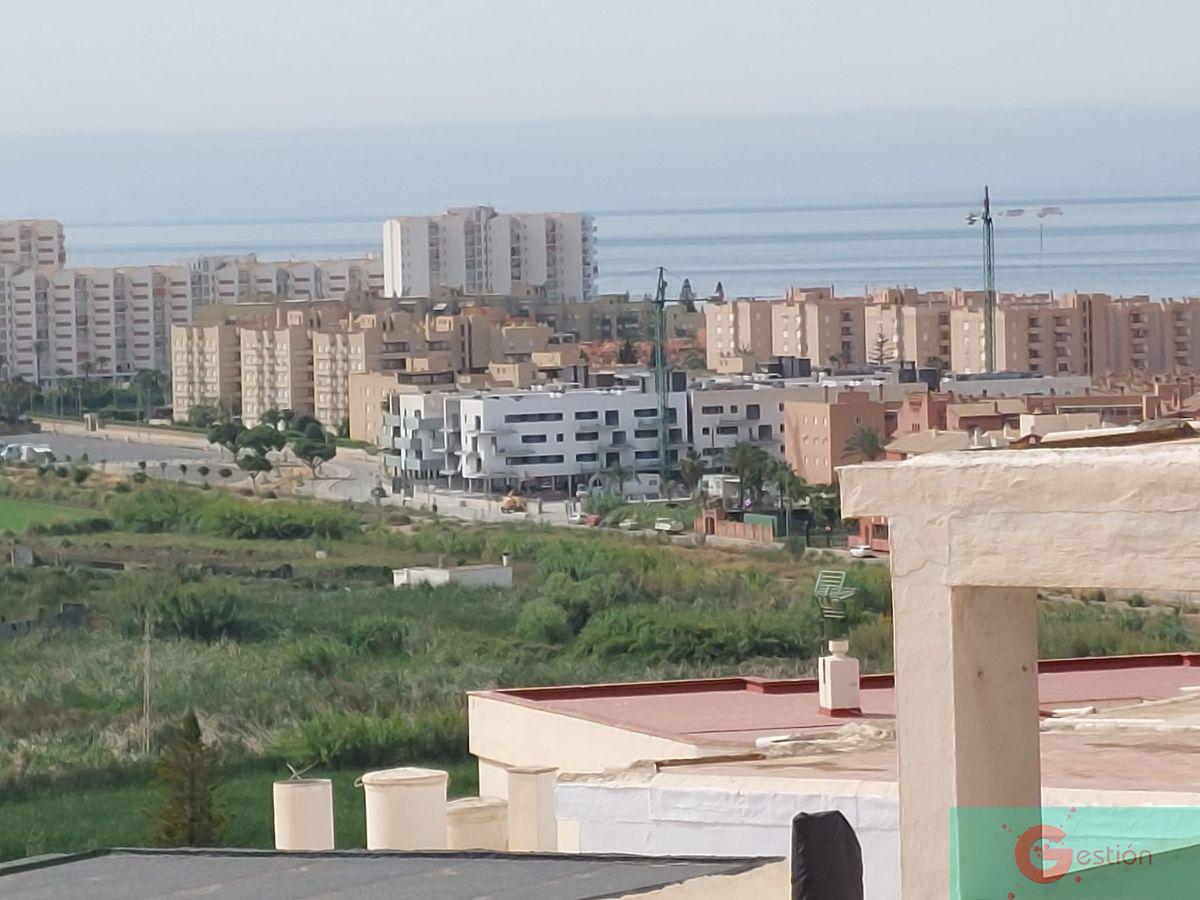 For sale of house in Salobreña