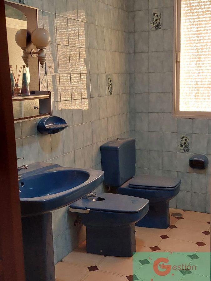For sale of house in Salobreña