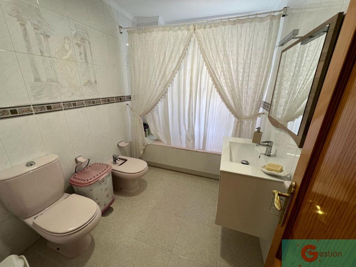 Venta de casa en Salobreña