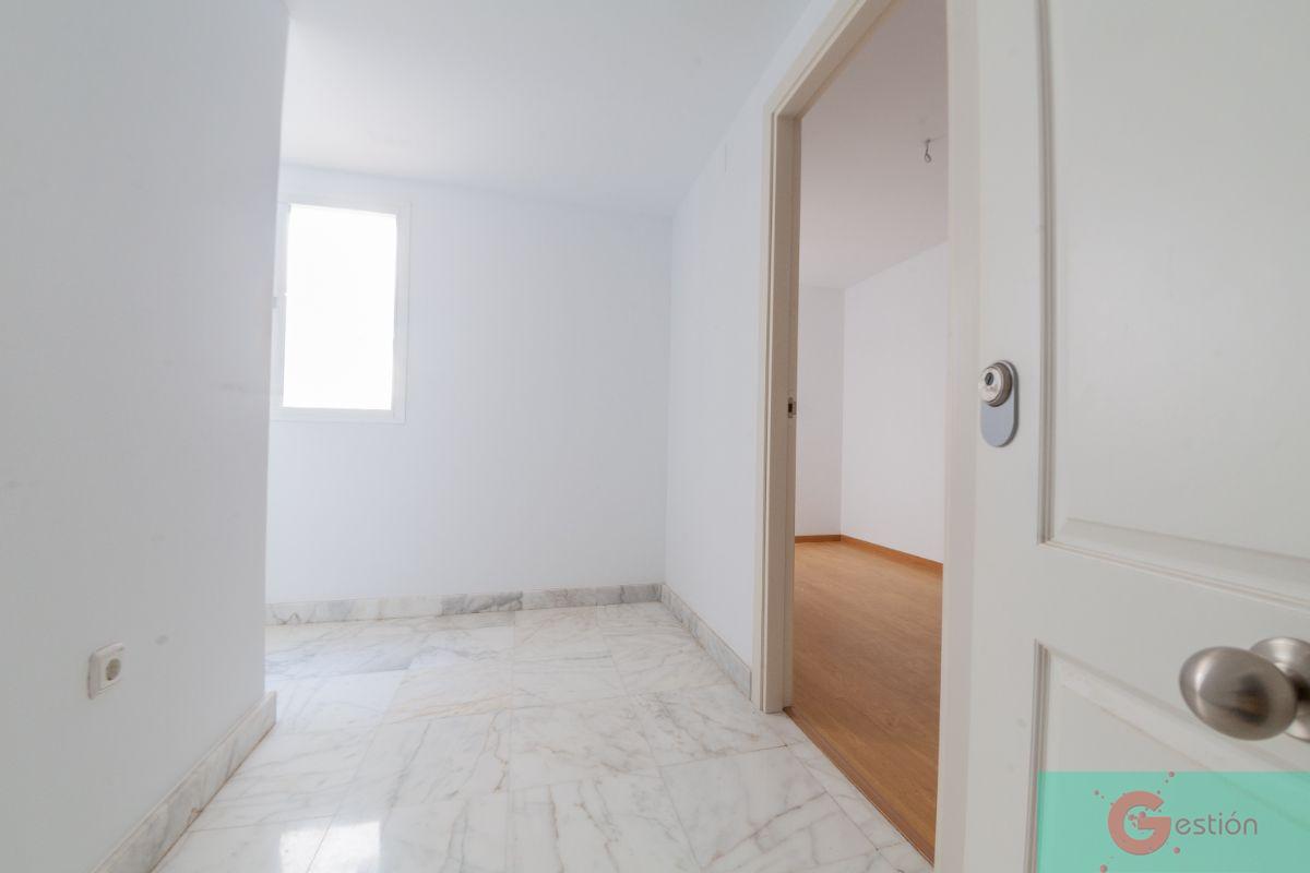 For sale of apartment in Salobreña