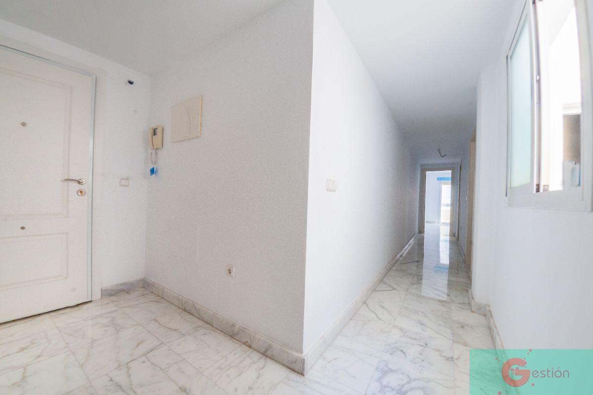 For sale of apartment in Salobreña