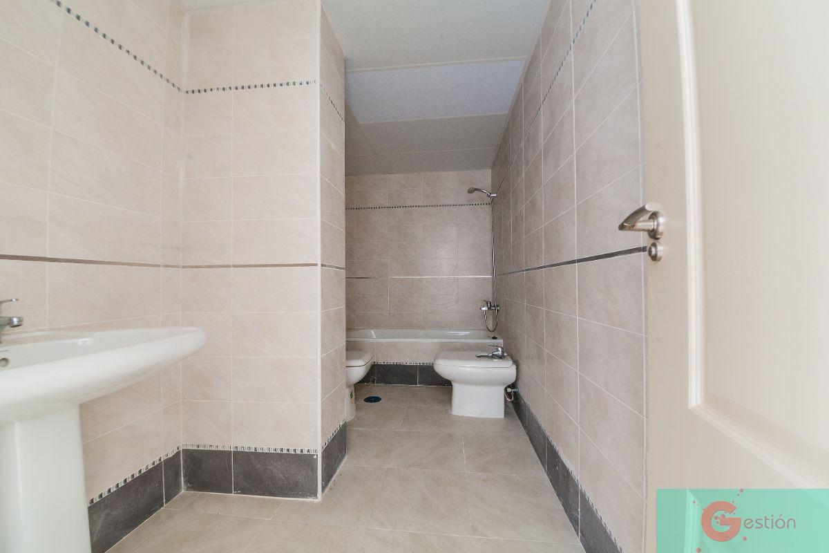 For sale of apartment in Salobreña