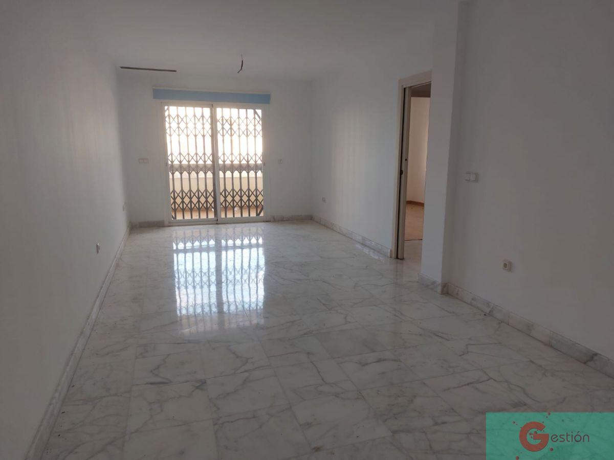 For sale of flat in Salobreña