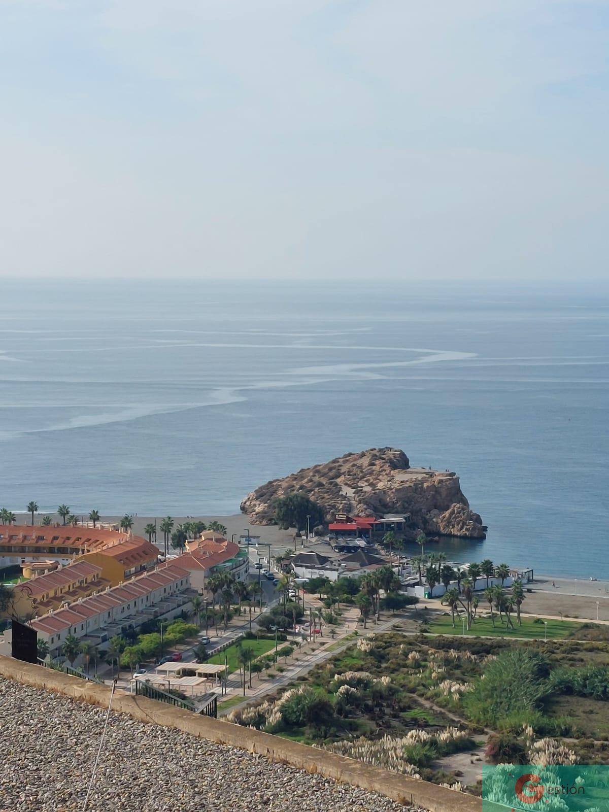 For sale of house in Salobreña