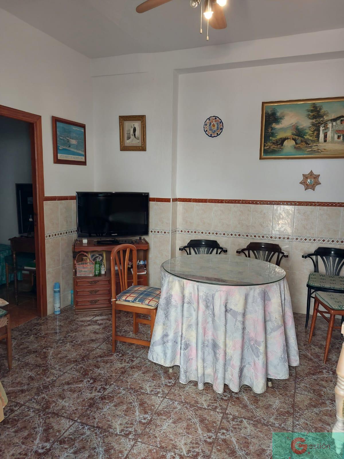 For sale of house in Salobreña