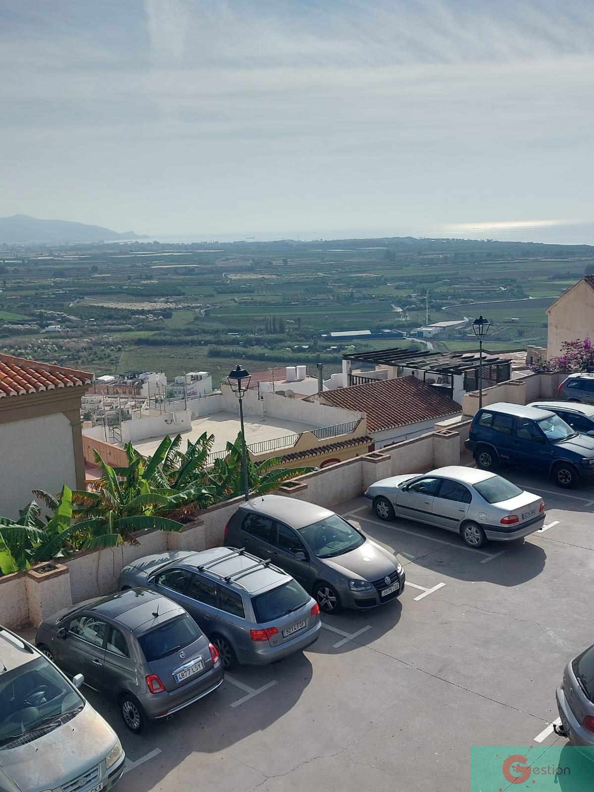 For sale of house in Salobreña