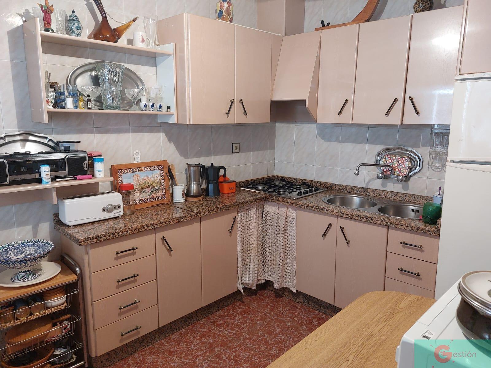 For sale of house in Salobreña