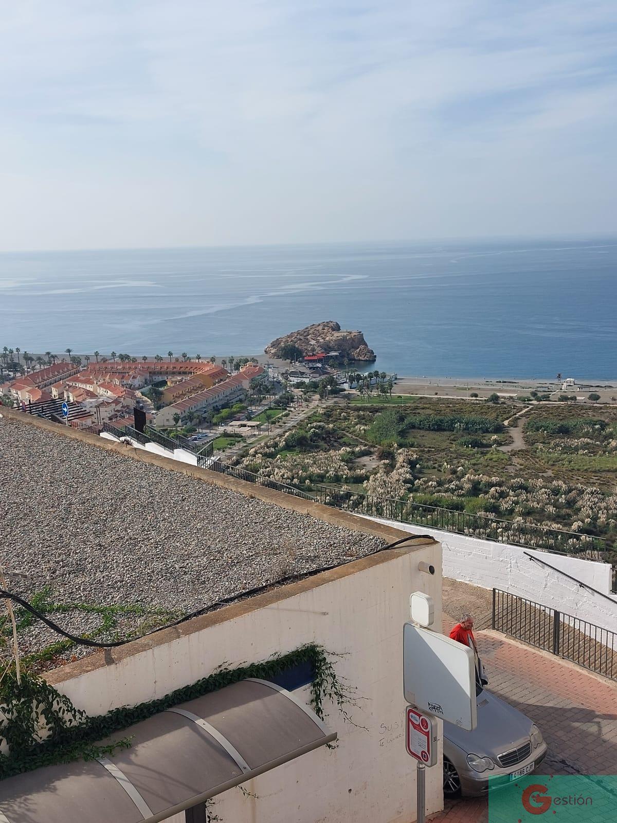 For sale of house in Salobreña