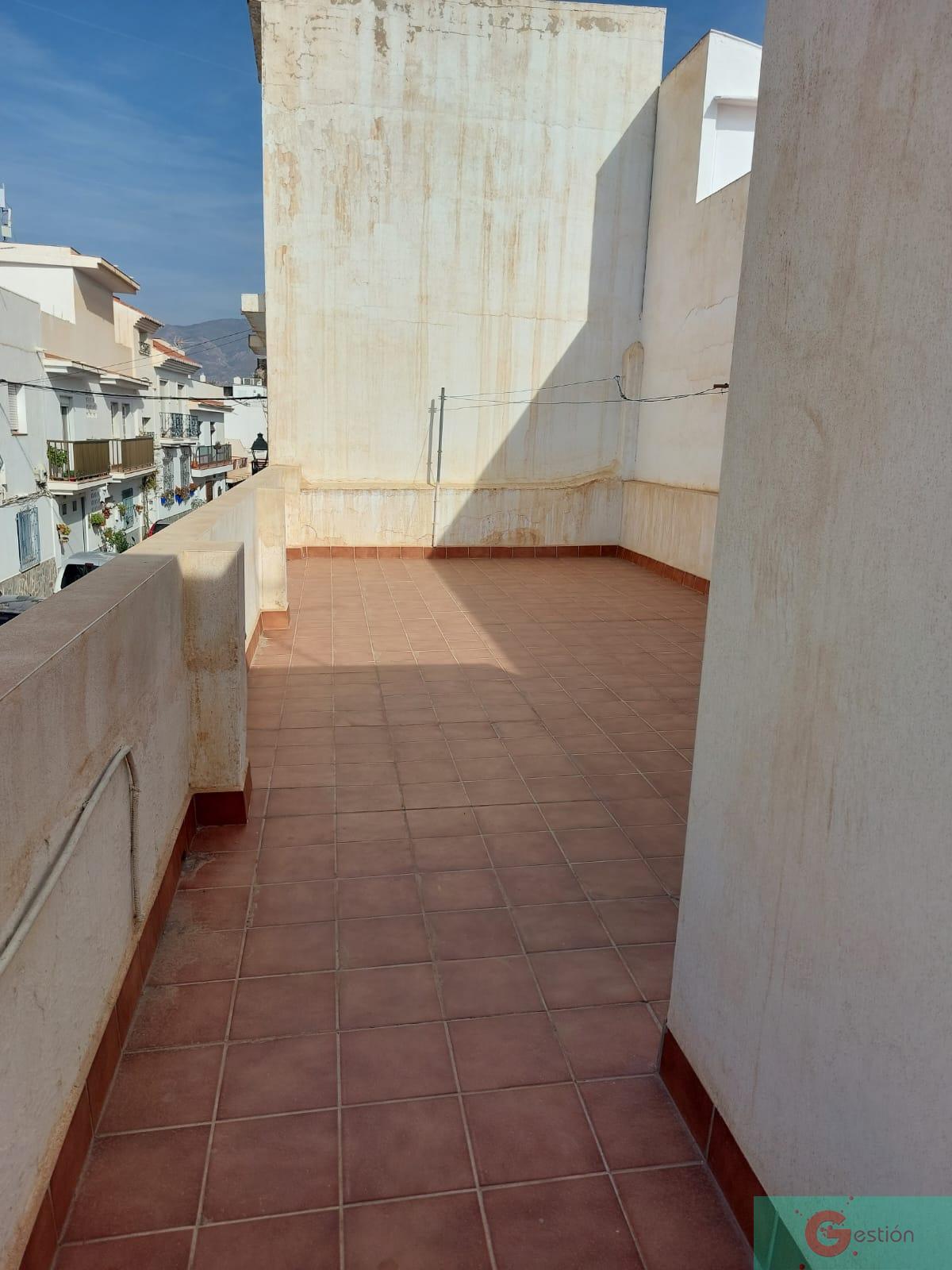 For sale of house in Salobreña