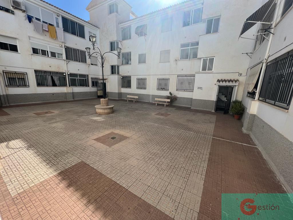 For sale of flat in Salobreña