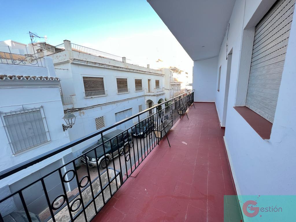 For sale of house in Salobreña