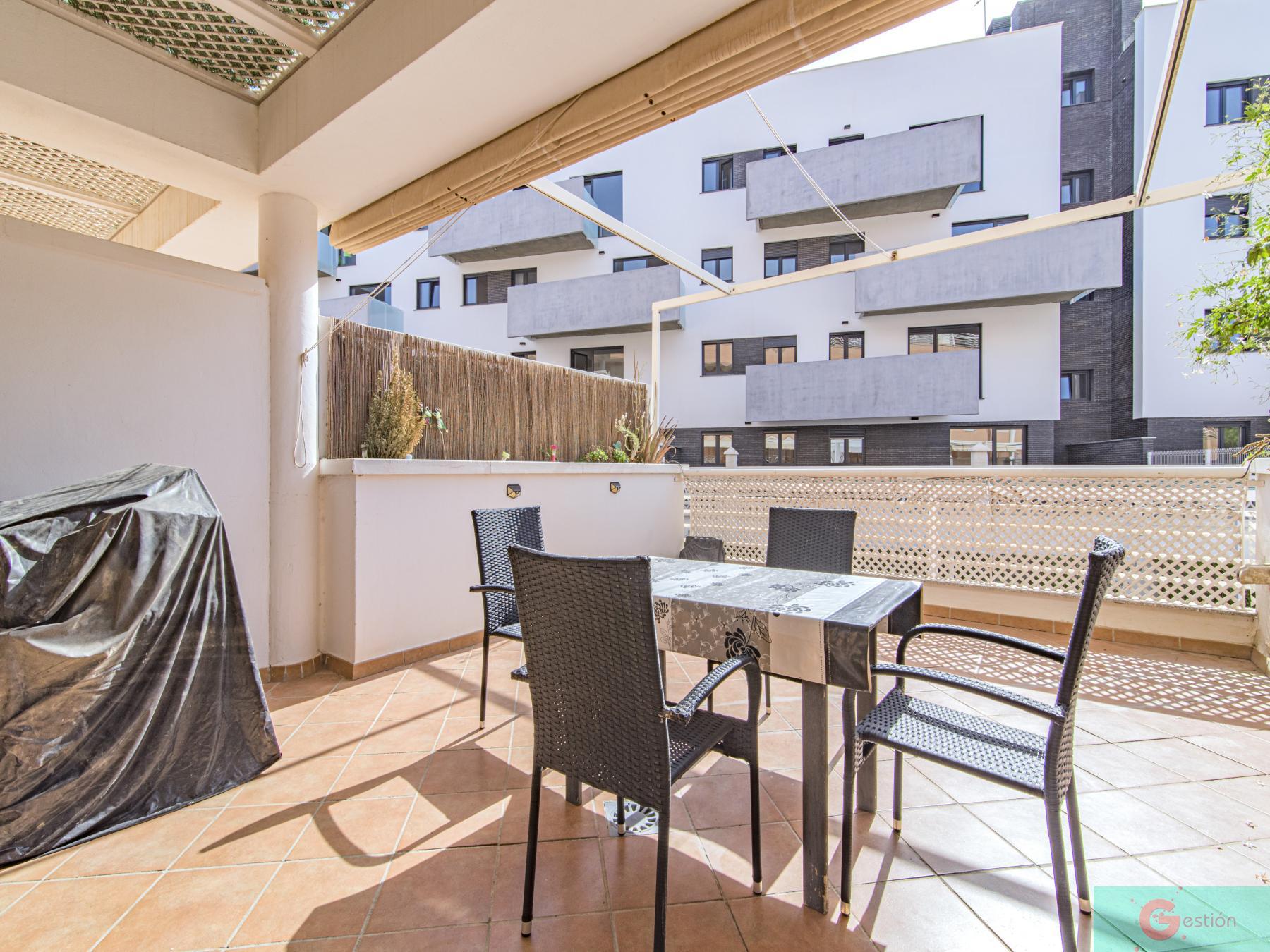For sale of penthouse in Salobreña