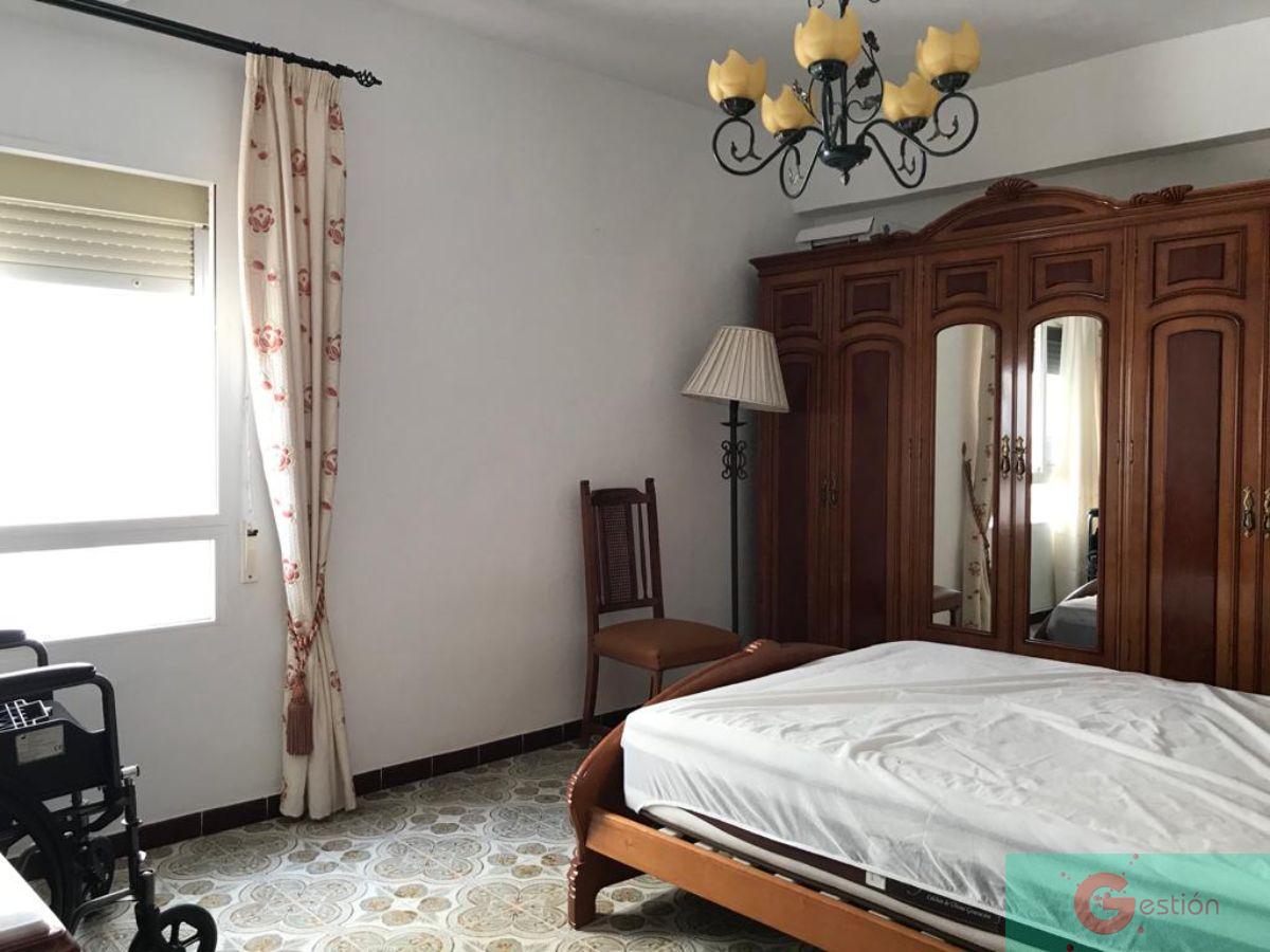 For sale of flat in Salobreña