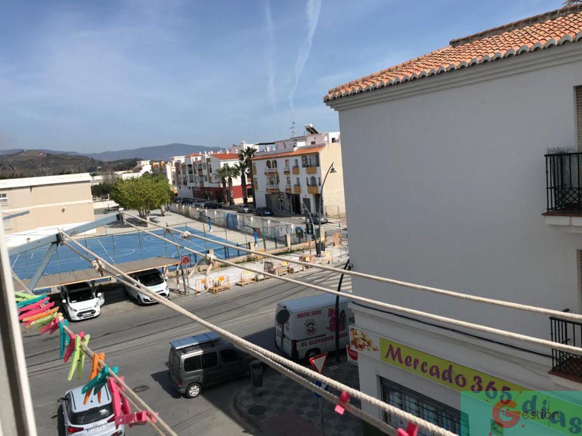 For sale of flat in Salobreña