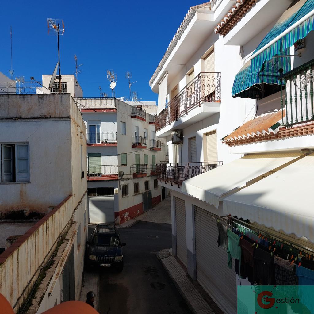 For sale of house in Salobreña