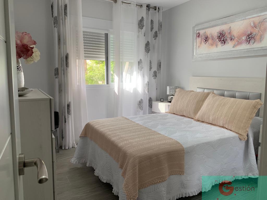 For sale of flat in Salobreña