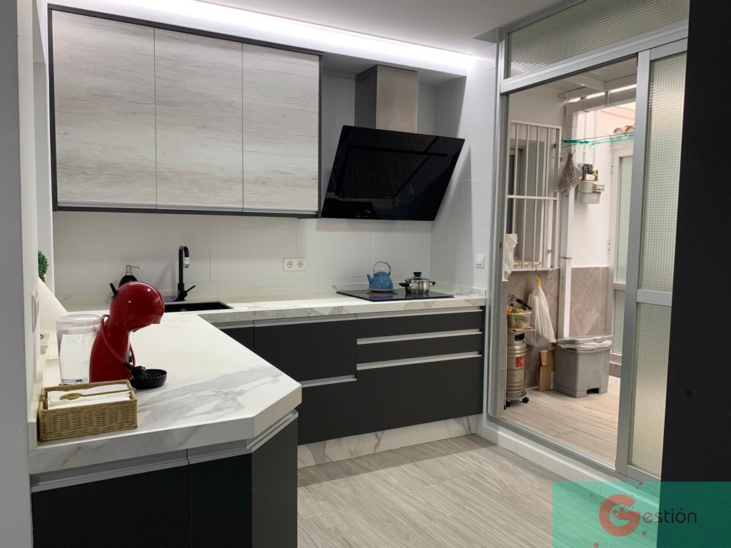 For sale of flat in Salobreña