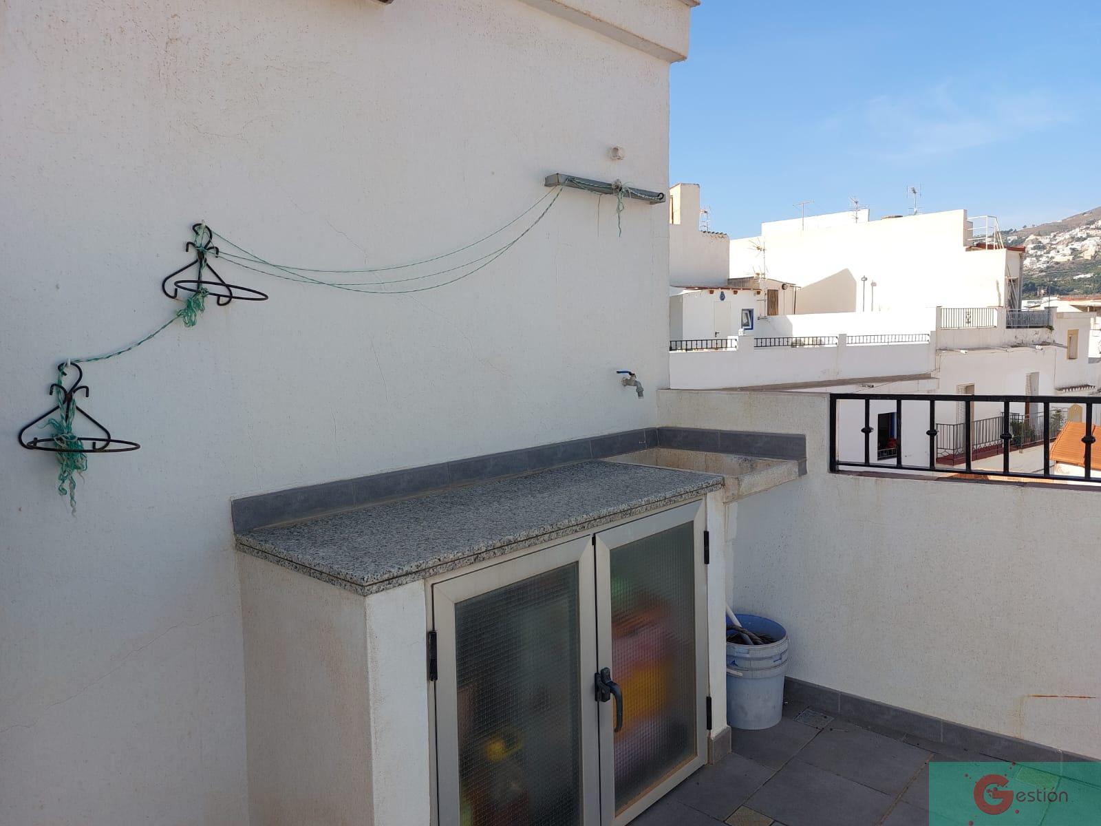For sale of house in Salobreña
