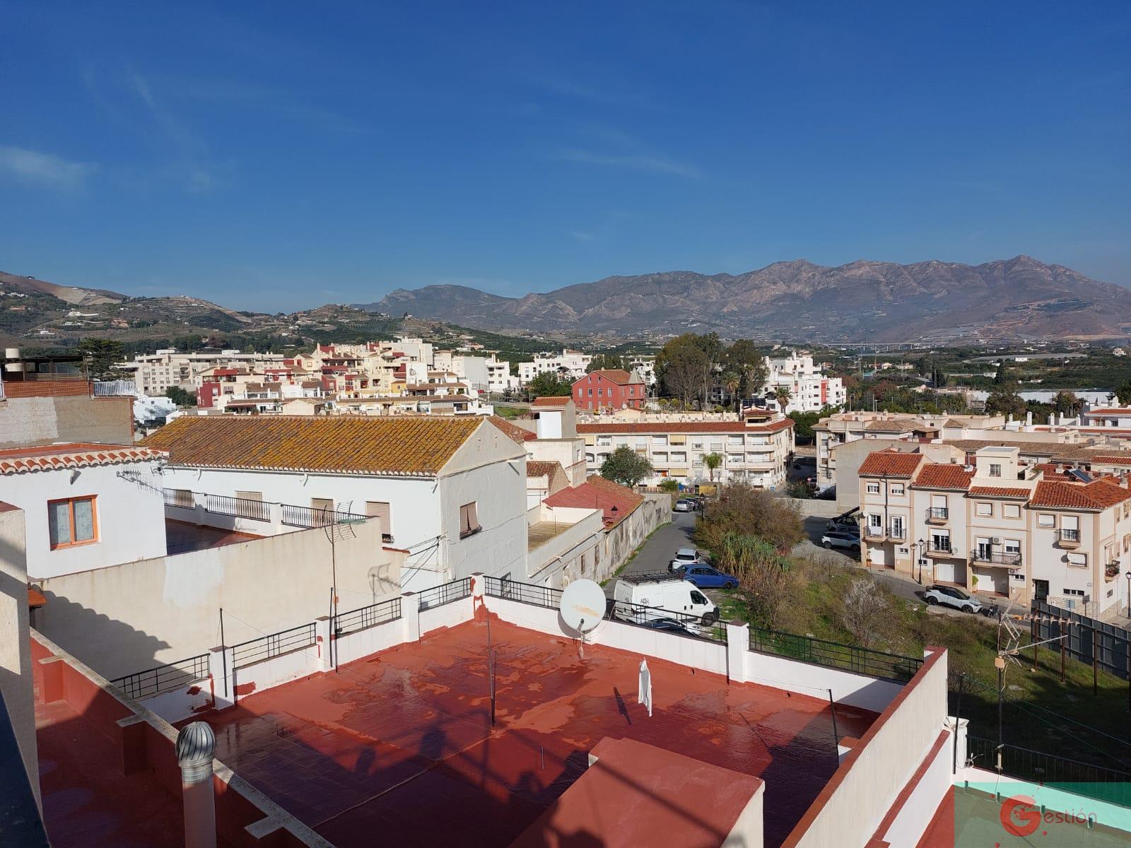 For sale of house in Salobreña