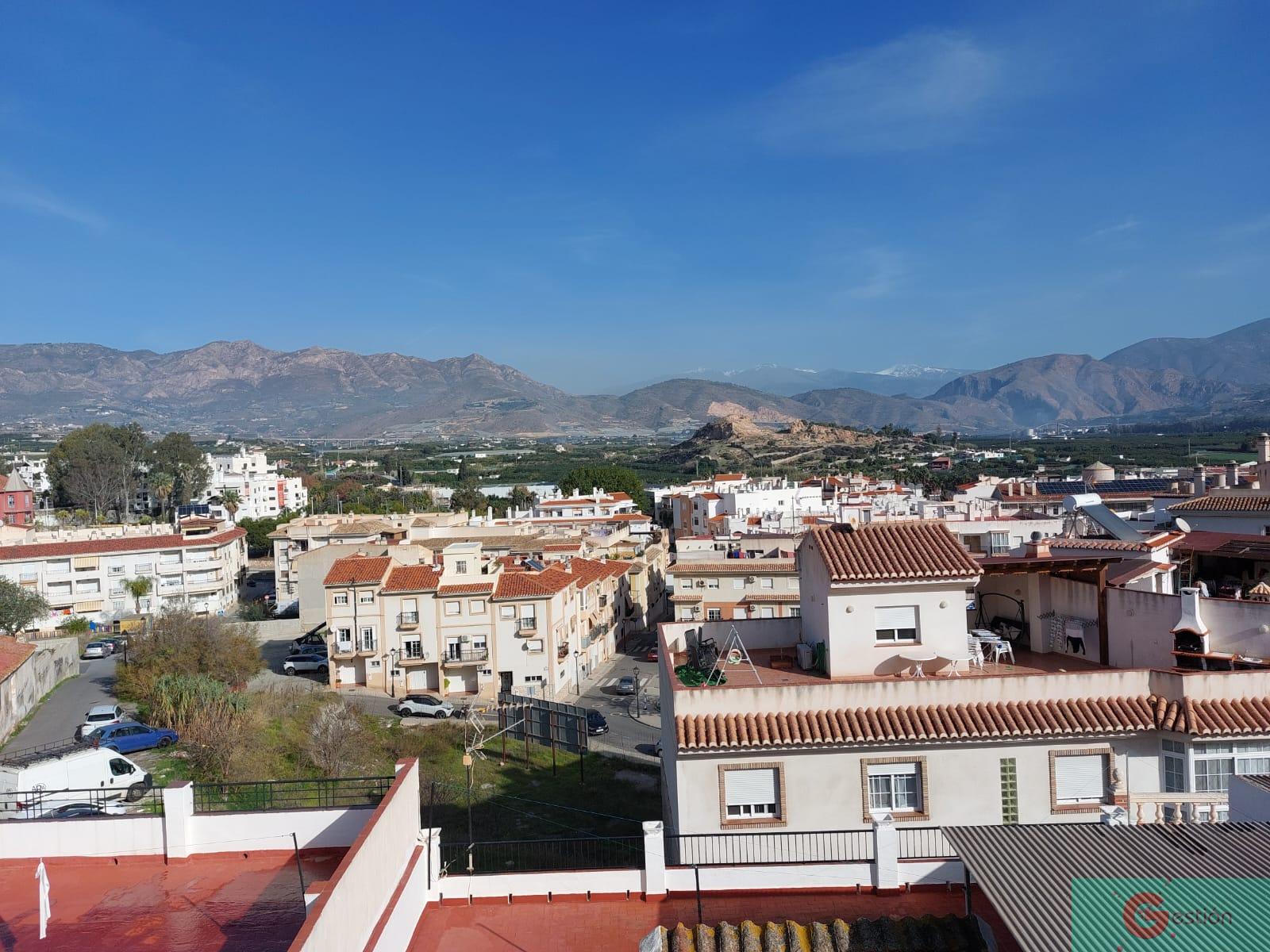 For sale of house in Salobreña