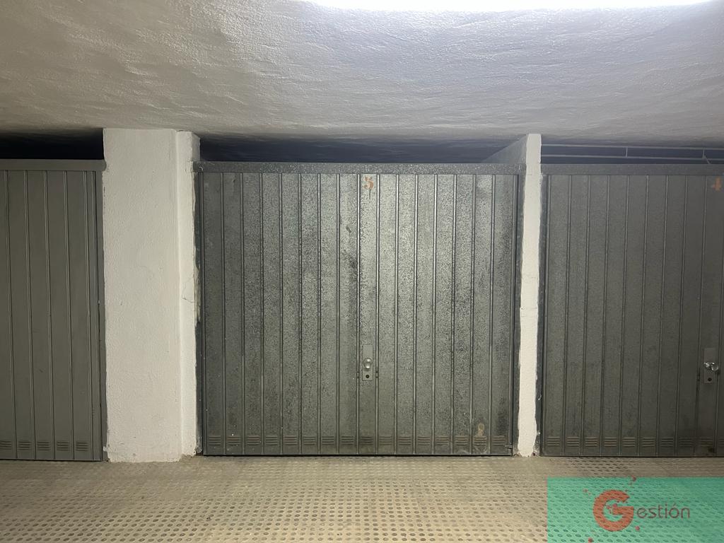 For sale of garage in Salobreña