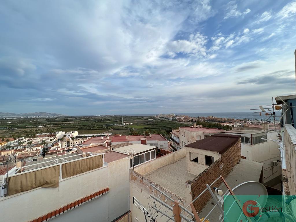For sale of house in Salobreña