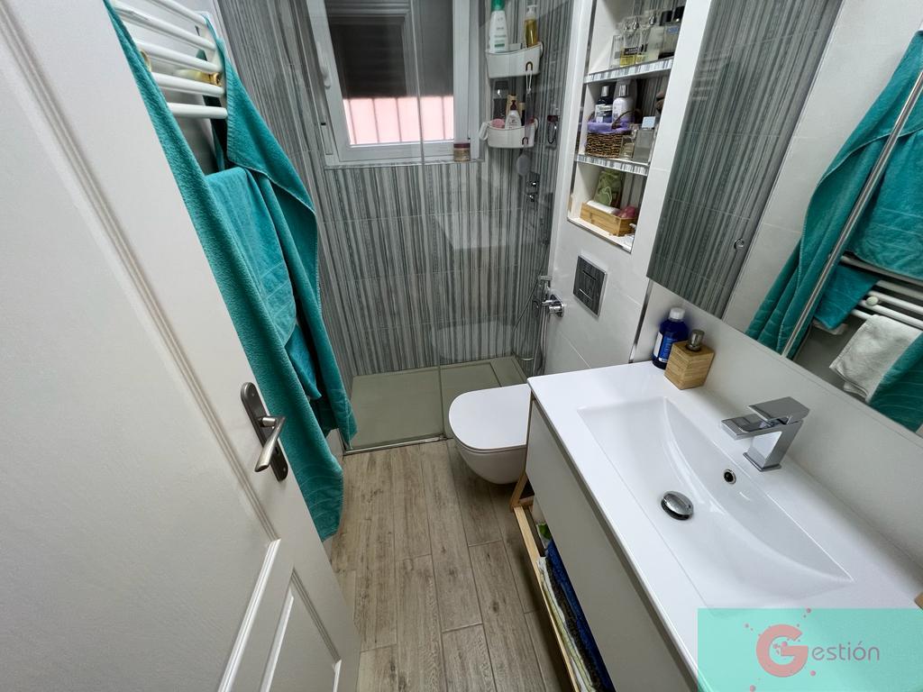 For sale of house in Salobreña