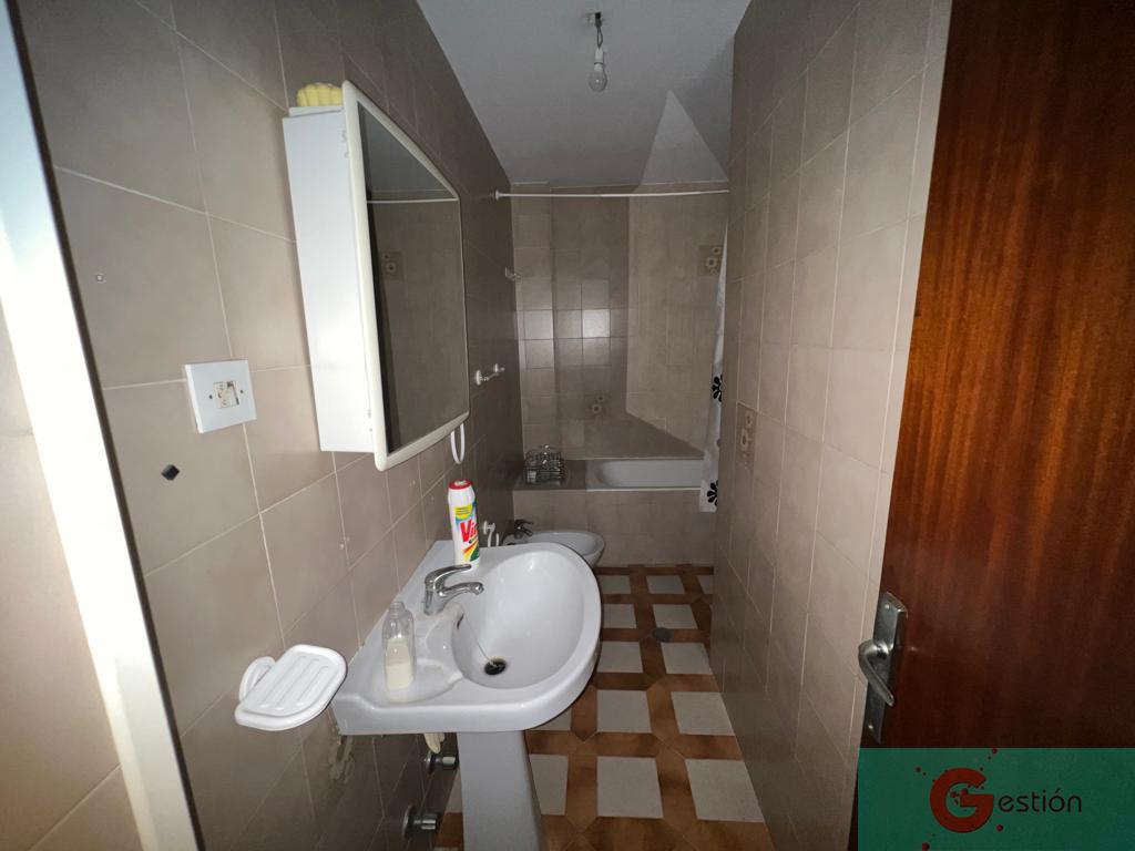 For sale of flat in Salobreña