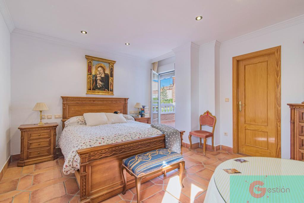 For sale of chalet in Otura
