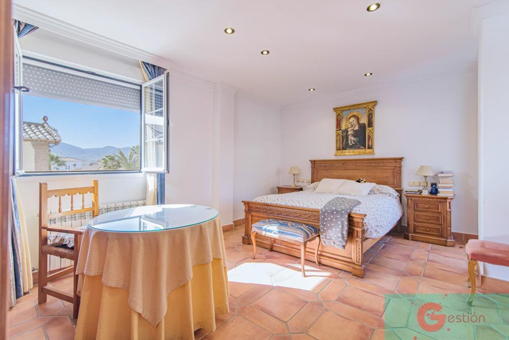 For sale of chalet in Otura