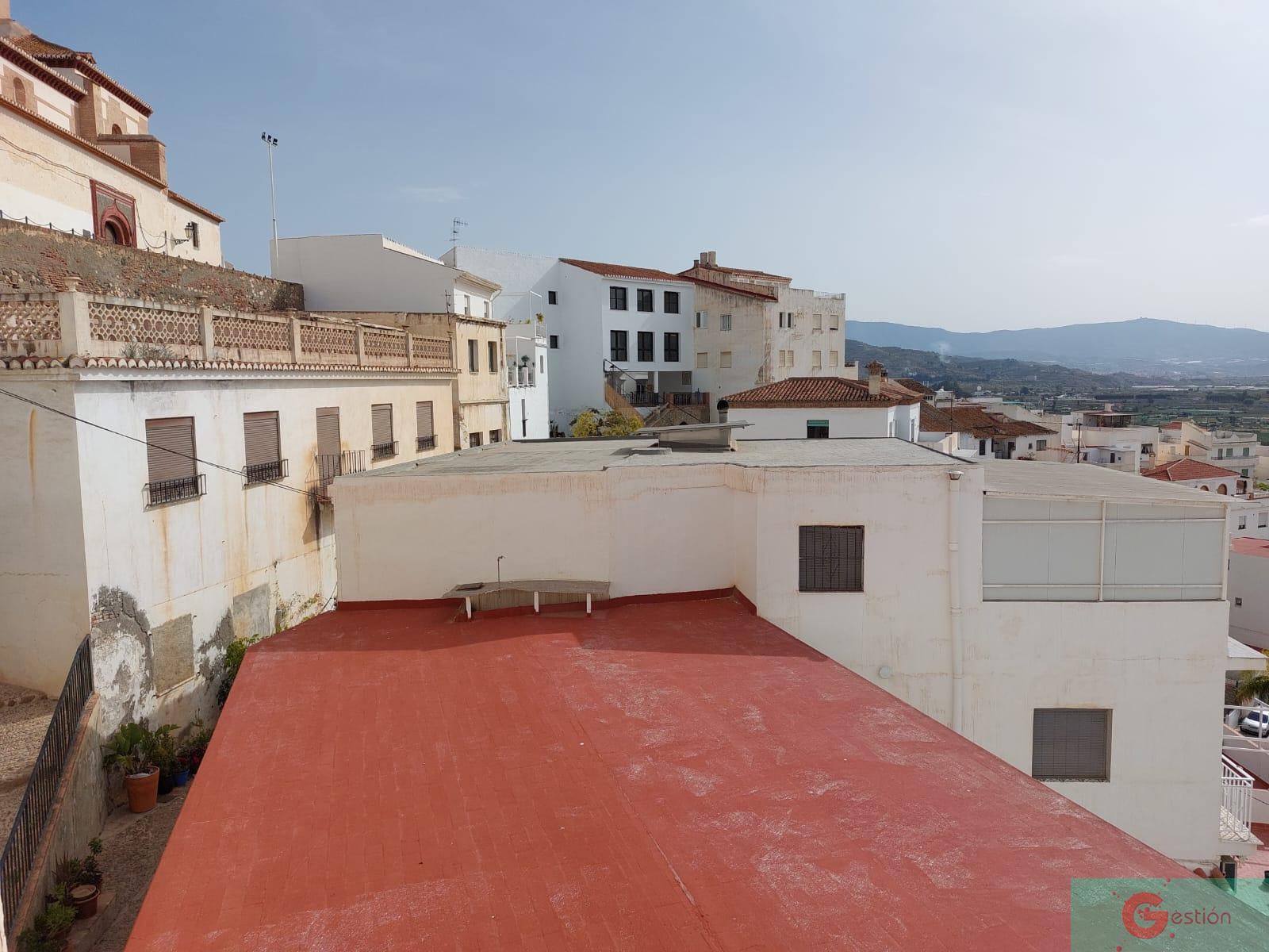For sale of house in Salobreña