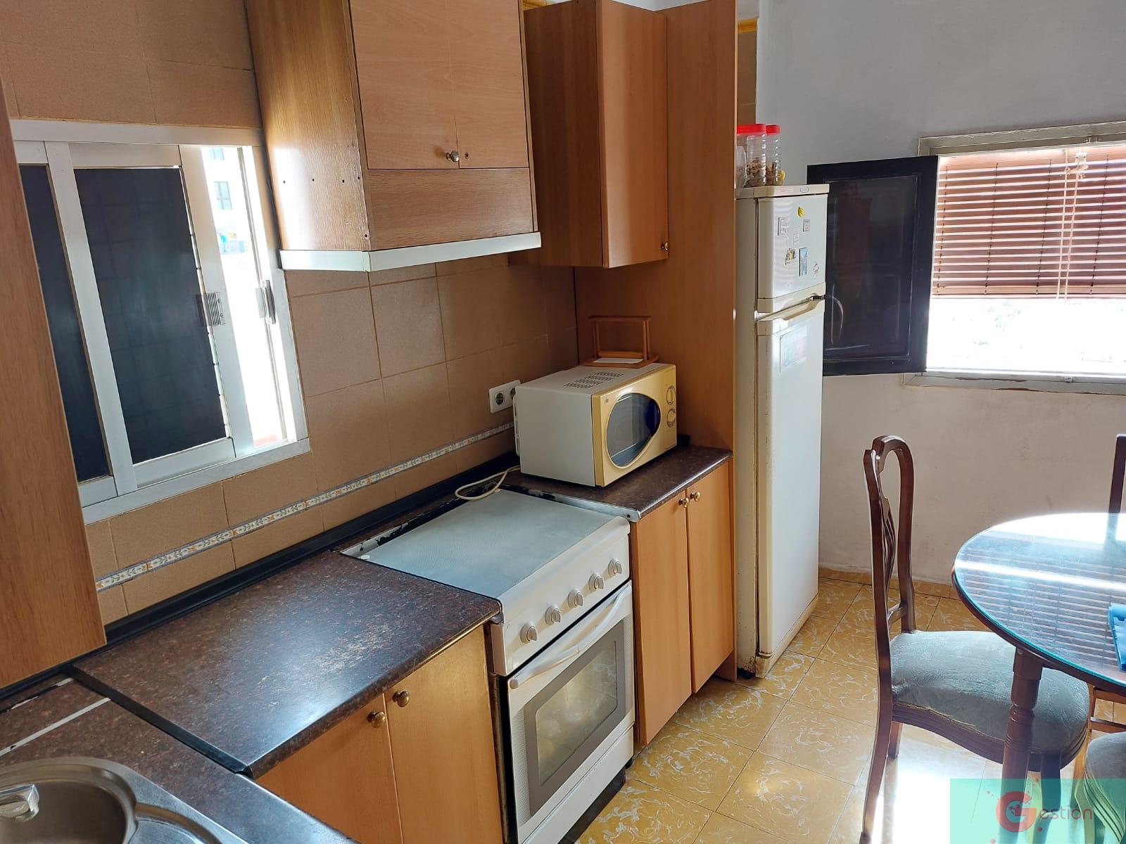 For sale of house in Salobreña