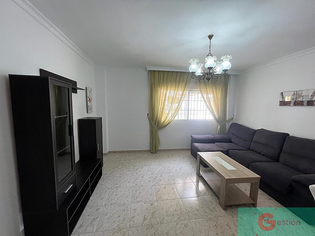 For sale of flat in Salobreña