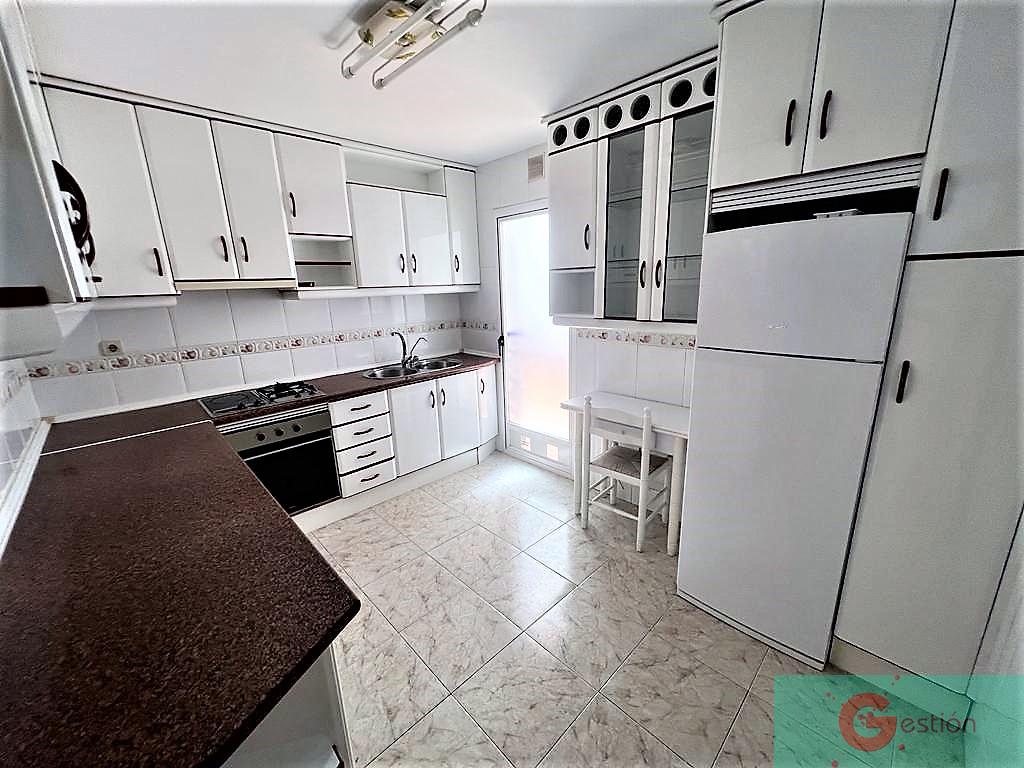 For sale of flat in Salobreña