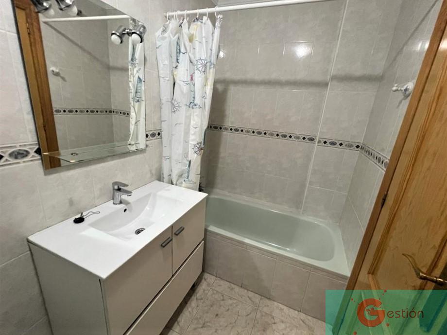 For sale of flat in Salobreña