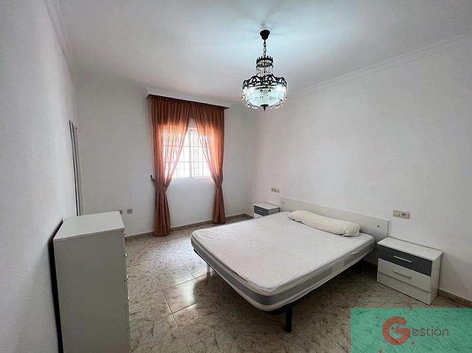 For sale of flat in Salobreña