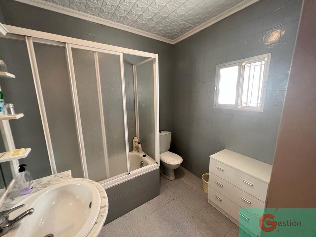 For sale of house in Salobreña