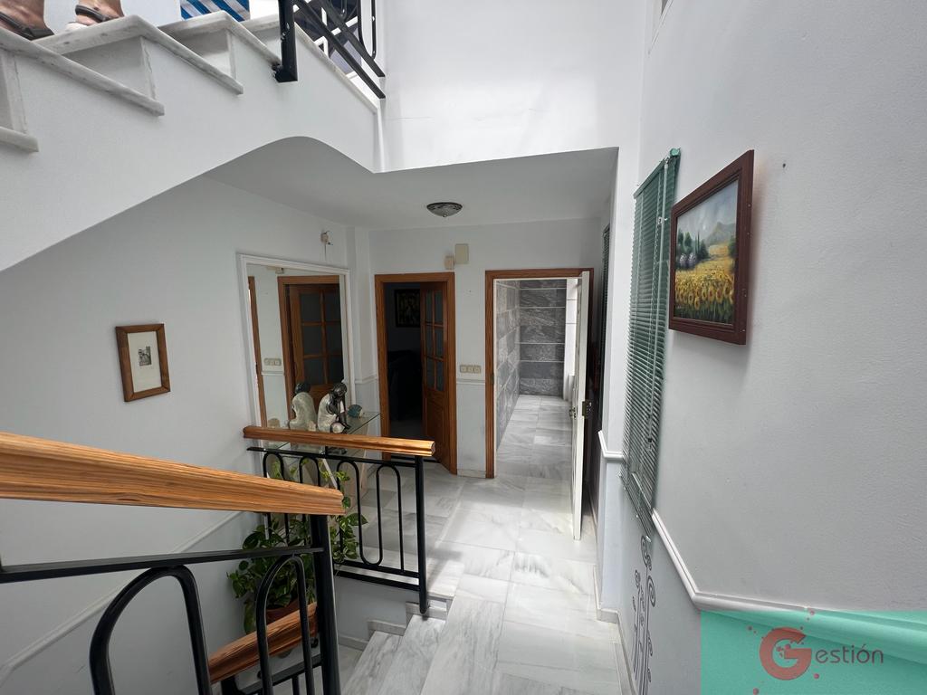 For sale of house in Salobreña