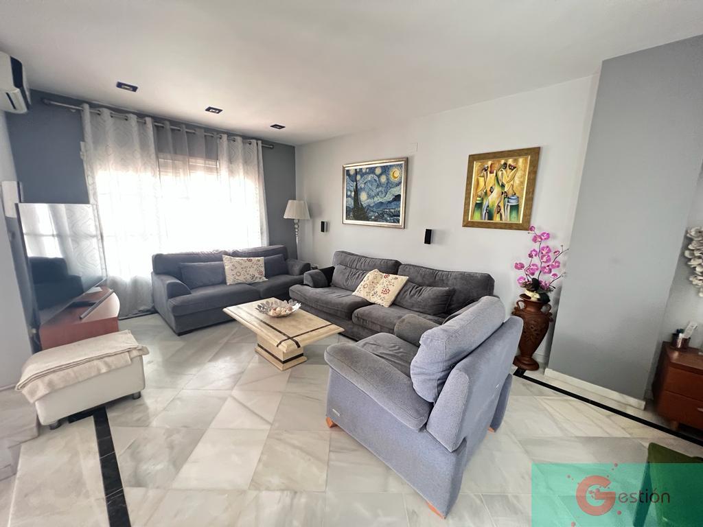 For sale of house in Salobreña