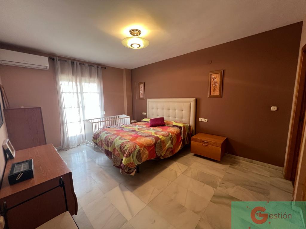 For sale of house in Salobreña