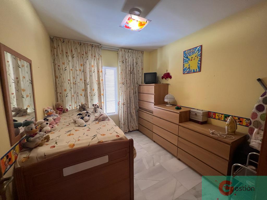 For sale of house in Salobreña